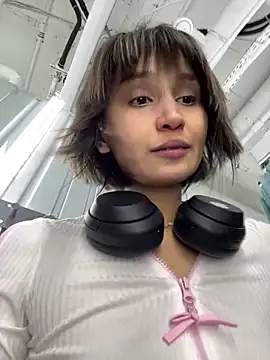 Snapshot of bigbabykiki chatting on 21, 2, 2025 bigbabykiki online show from 21, 2, 2025