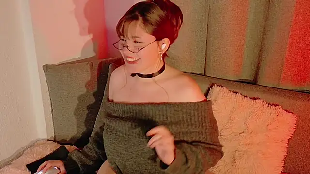 Amoki Uki online show from 7, 11, 2025