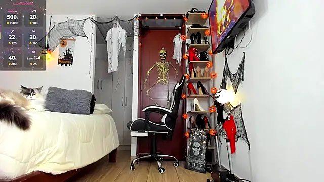 SophieBaker   online show from 9, 10, 2025