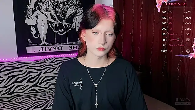 Snapshot of Vailyreb_ chatting on 8, 2, 2025 Vailyreb online show from 8, 2, 2025