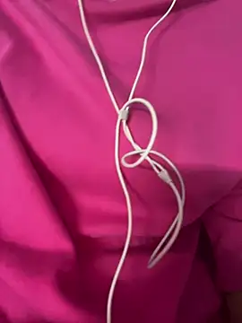  riyaahahaha  online show from 5, 4, 2026