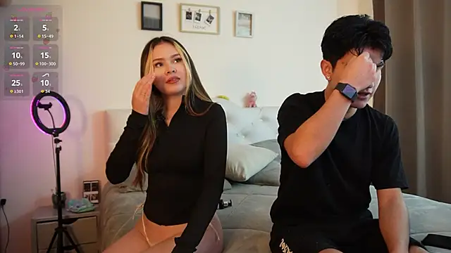 Snapshot of tommy_and_sophie chatting on 1, 11, 2025 tommy and sophie online show from 1, 11, 2025