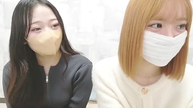 Snapshot of LOVE_MOMO_LOVE chatting on 4, 2, 2026 LOVE MOMO LOVE online show from 4, 2, 2026