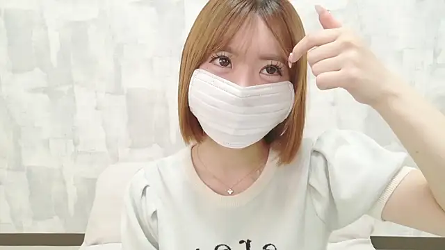 LOVE MOMO LOVE online show from 13, 4, 2026