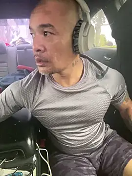 EatMyCake831 online show from 25, 4, 2026