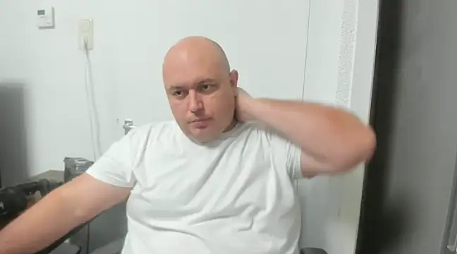 Snapshot of BigromeoXX chatting on 31, 12, 2024 BigromeoXX online show from 31, 12, 2024