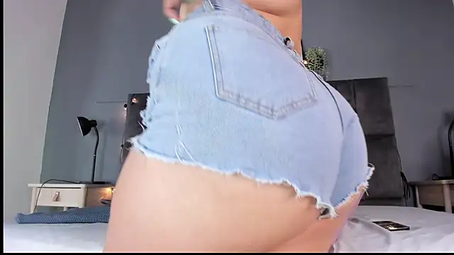 DulceAurora   online show from 21, 3, 2026