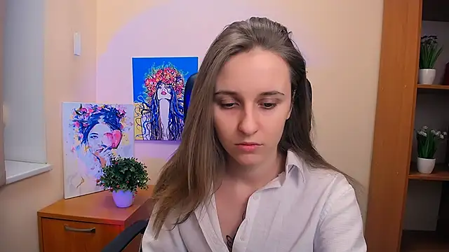  Nicole new online show from 17, 2, 2025