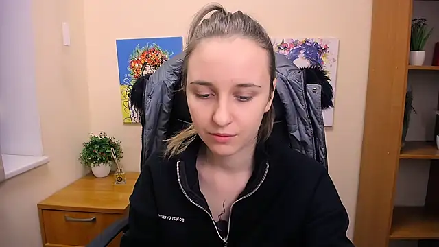  Nicole new online show from 24, 2, 2025