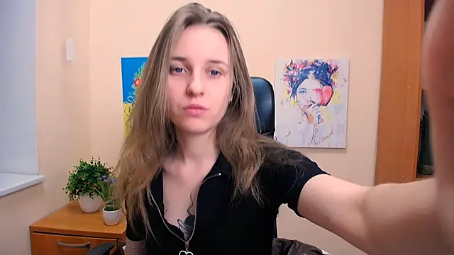  Nicole new online show from 14, 3, 2025