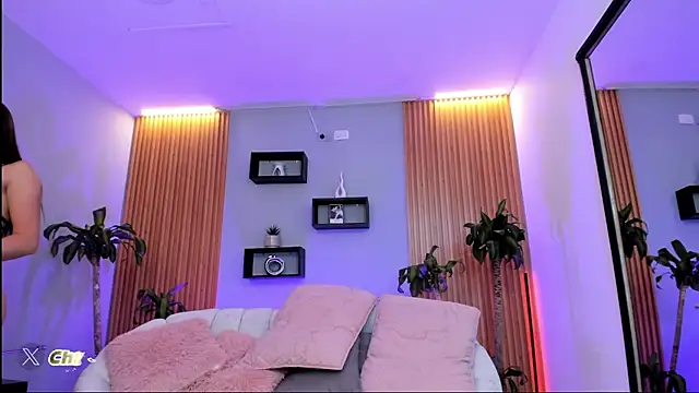 Aixaa charles online show from 26, 9, 2025