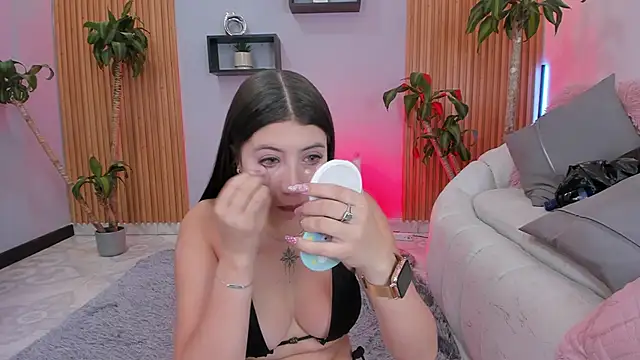 Aixaa charles online show from 21, 11, 2025