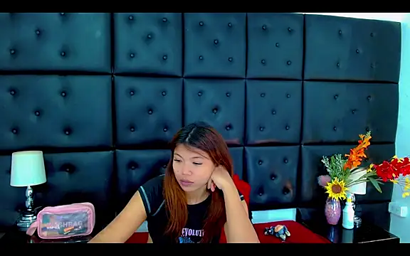 Snapshot of Isalombardi chatting on 18, 4, 2026 Isalombardi online show from 18, 4, 2026