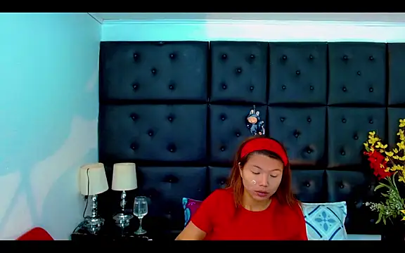 Snapshot of Isalombardi chatting on 4, 5, 2026 Isalombardi online show from 4, 5, 2026