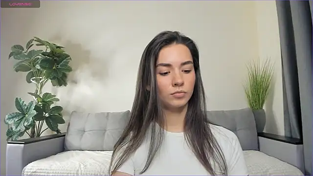 NicoleLuv online show from 24, 1, 2025