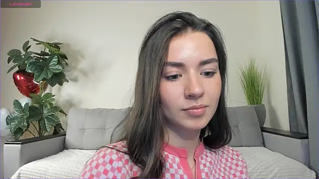 NicoleLuv online show from 3, 3, 2025