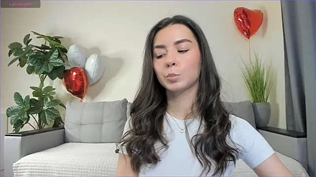 NicoleLuv online show from 9, 3, 2025