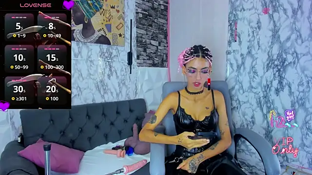 Queen Cuarxxo online show from 19, 4, 2026