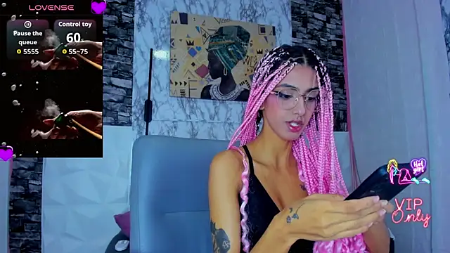 Queen Cuarxxo online show from 21, 4, 2026