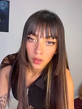 Snapshot of MiaGoth_ chatting on 7, 6, 2026 MiaGoth online show from 7, 6, 2026