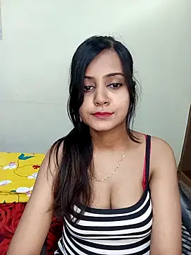Snapshot of Miss-Riyasingh chatting on 28, 10, 2025 Miss-Riyasingh online show from 28, 10, 2025