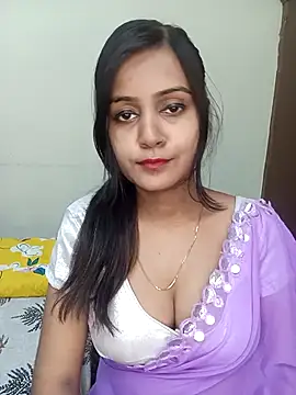 Snapshot of Miss-Riyasingh chatting on 13, 11, 2025 Miss-Riyasingh online show from 13, 11, 2025