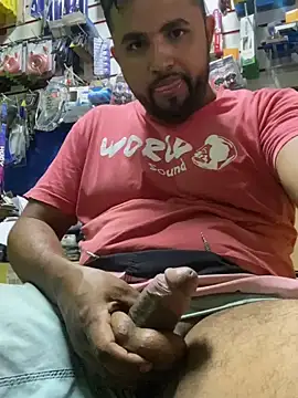 Snapshot of Sheik_z_o chatting on 18, 3, 2025 Sheik z o online show from 18, 3, 2025