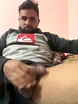 Snapshot of Sheik_z_o chatting on 20, 10, 2025 Sheik z o online show from 20, 10, 2025