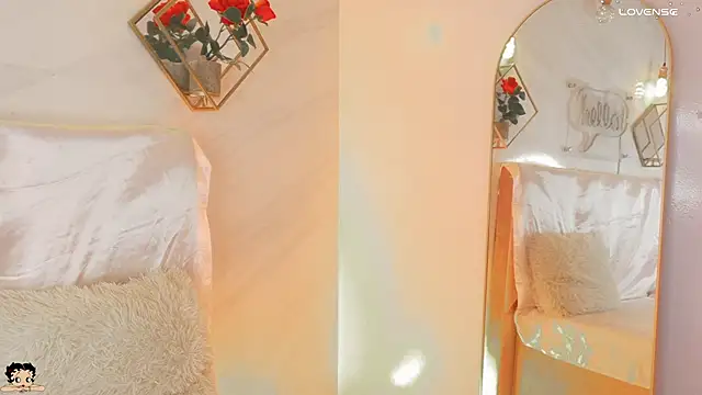 Snapshot of _Rouse_v chatting on 26, 9, 2025 Rouse v online show from 26, 9, 2025