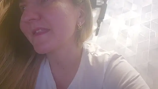 EstrellaWalters online show from 26, 4, 2026