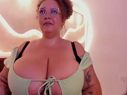 Snapshot of MaraaSweett chatting on 6, 6, 2026 MaraaSweett online show from 6, 6, 2026