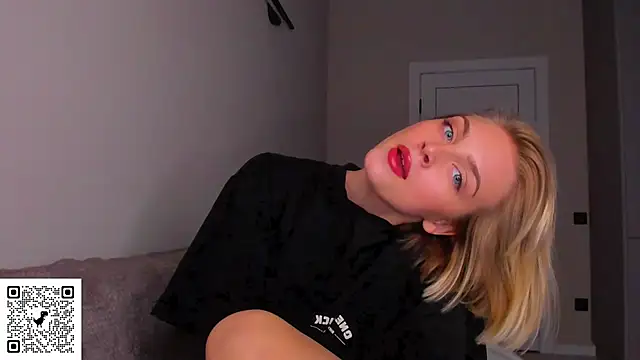 pretty girlnextdoor online show from 11, 1, 2025