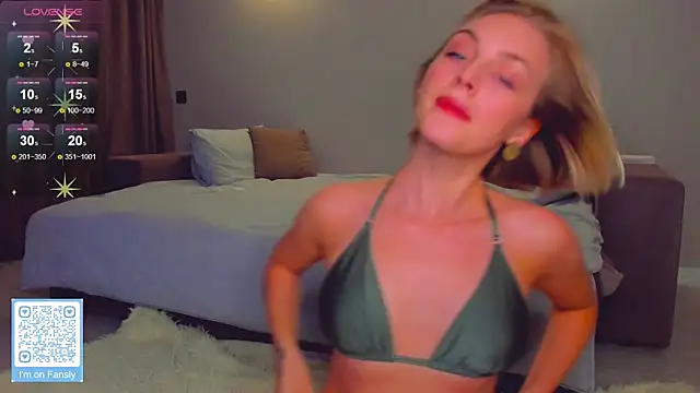 pretty girlnextdoor online show from 23, 1, 2025