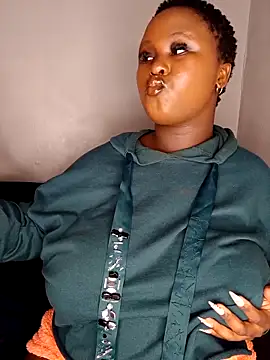 Dark Berry 26 online show from 18, 4, 2026