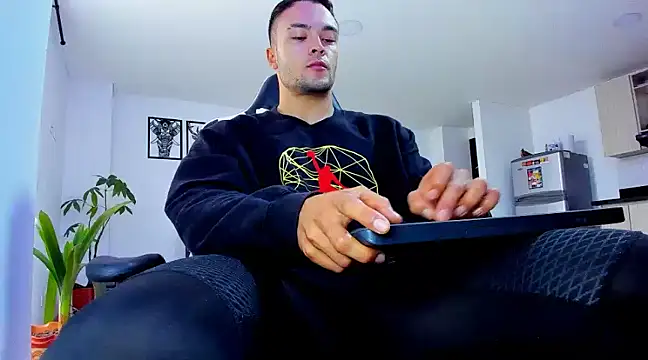 alexander collin02 online show from 21, 2, 2025