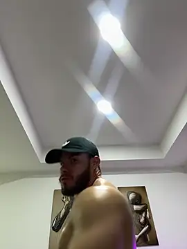 garageboy94 online show from 31, 1, 2025
