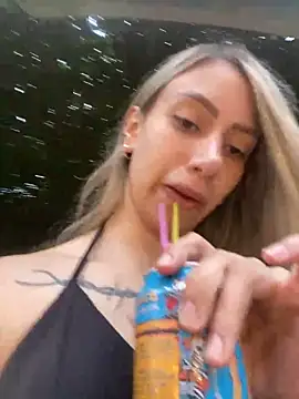 loira messi online show from 24, 1, 2025