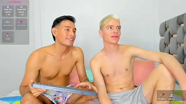 EAT TWINKS online show from 28, 12, 2024