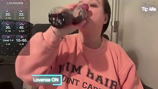 NaughtyWifeUK online show from 7, 2, 2025