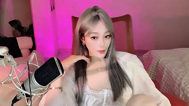 Daisy-77 online show from 20, 10, 2025