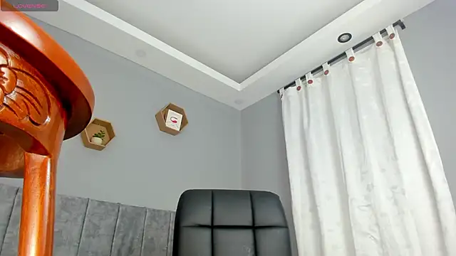 Snapshot of Chloe_narcise chatting on 4, 2, 2025 Chloe narcise online show from 4, 2, 2025