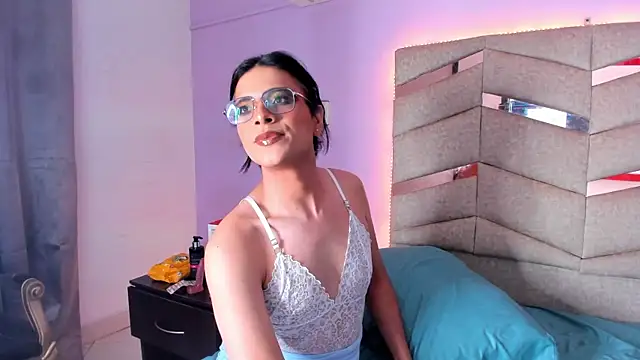 Snapshot of Eterea_blow chatting on 5, 3, 2025 Eterea blow online show from 5, 3, 2025