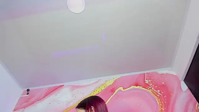 Daisy  rose online show from 6, 1, 2026