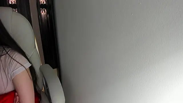 emily layton online show from 22, 3, 2025