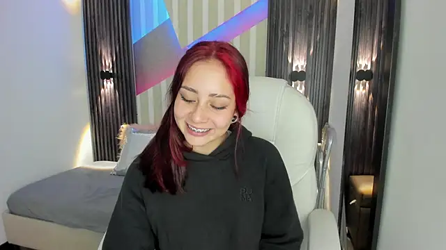 emily layton online show from 31, 10, 2025