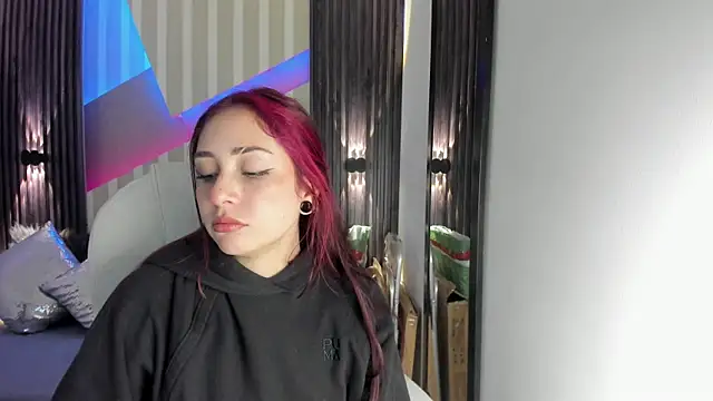 emily layton online show from 16, 11, 2025