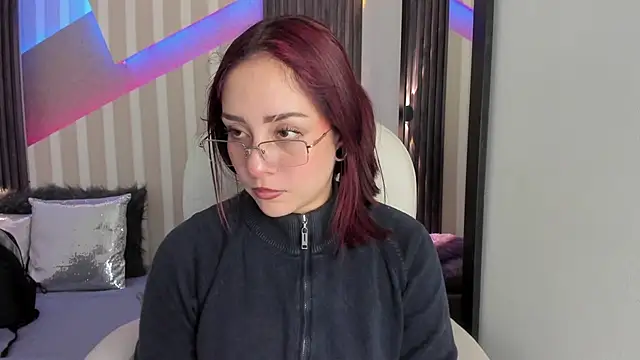 emily layton online show from 27, 11, 2025