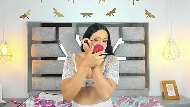 Alison Chan  online show from 18, 12, 2025