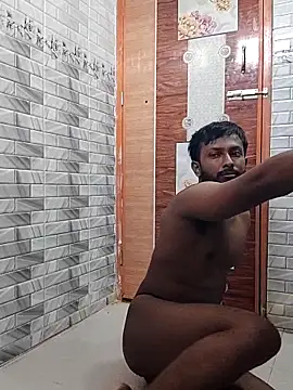 HunkyAriyan online show from 10, 9, 2025