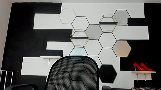 alondrabigtits online show from 10, 3, 2025